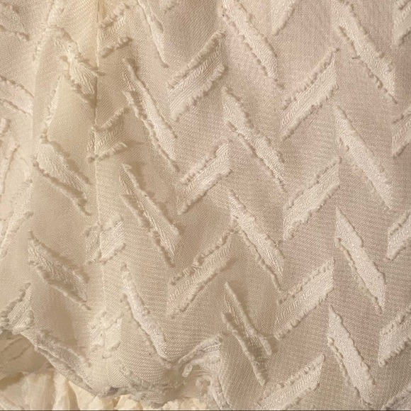 [Lush] Keyhole Halter Tie Romper - Picture 3 of 3